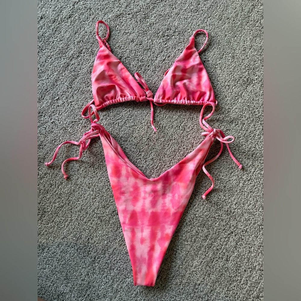 Skatie Bikini Set
